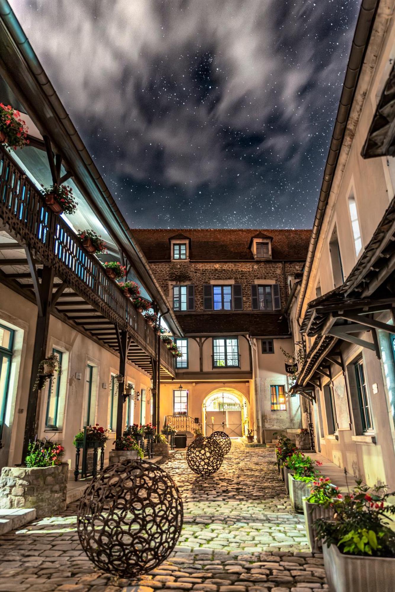 Hotel De La Poste Avallon Luaran gambar
